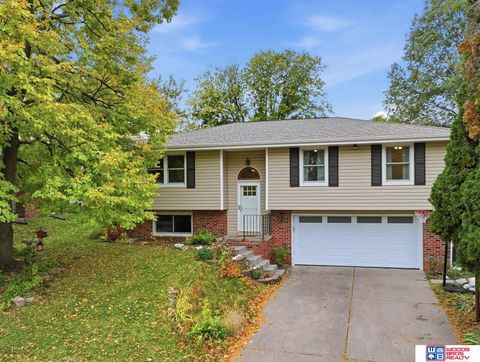 Photo of 4831 S 65th Street, Lincoln, NE 68516 (MLS # 22601279)