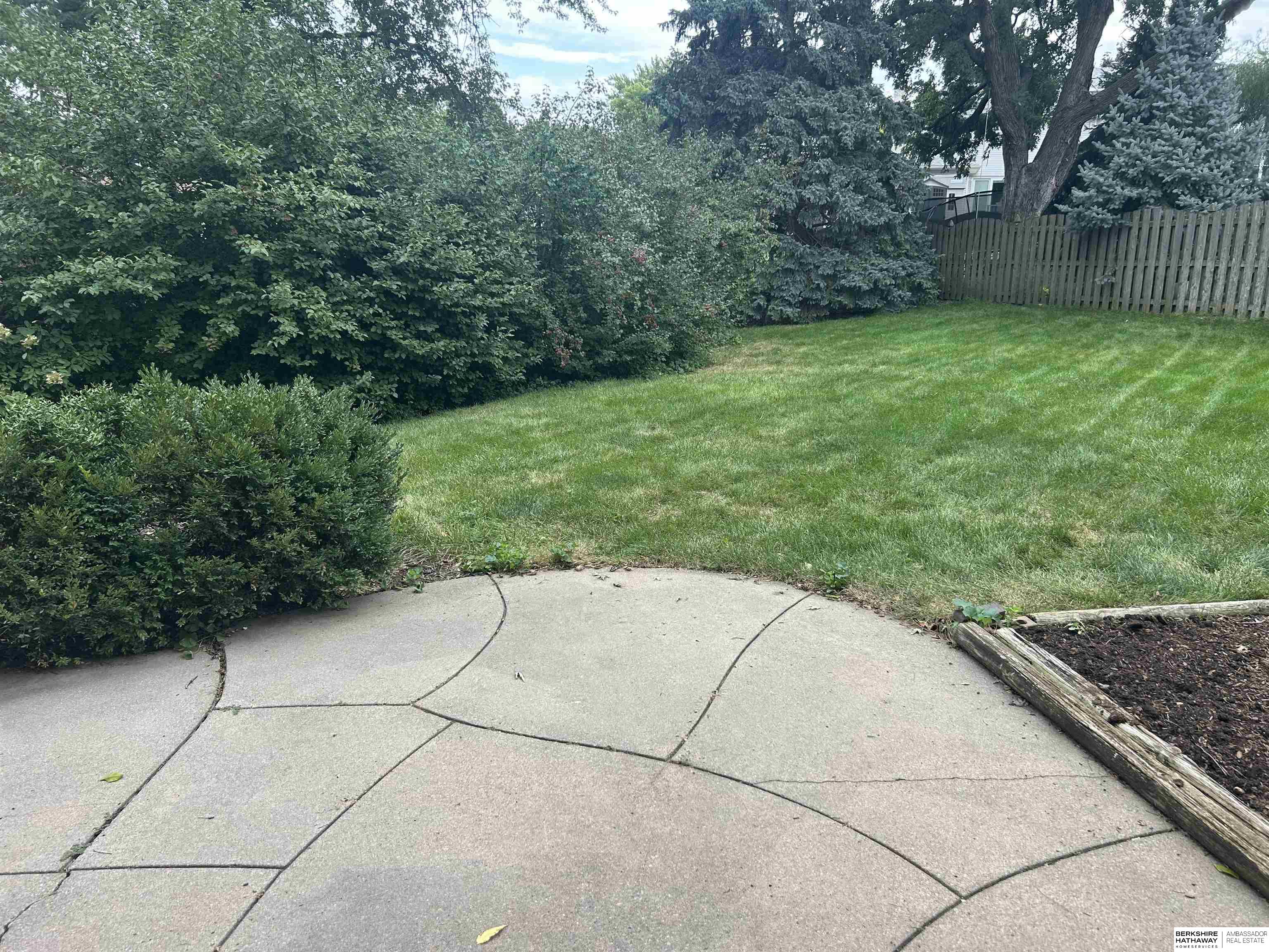 Omaha, Nebraska 68144, United States, 3 Bedrooms Bedrooms, ,2 BathroomsBathrooms,Residential,Active,213368