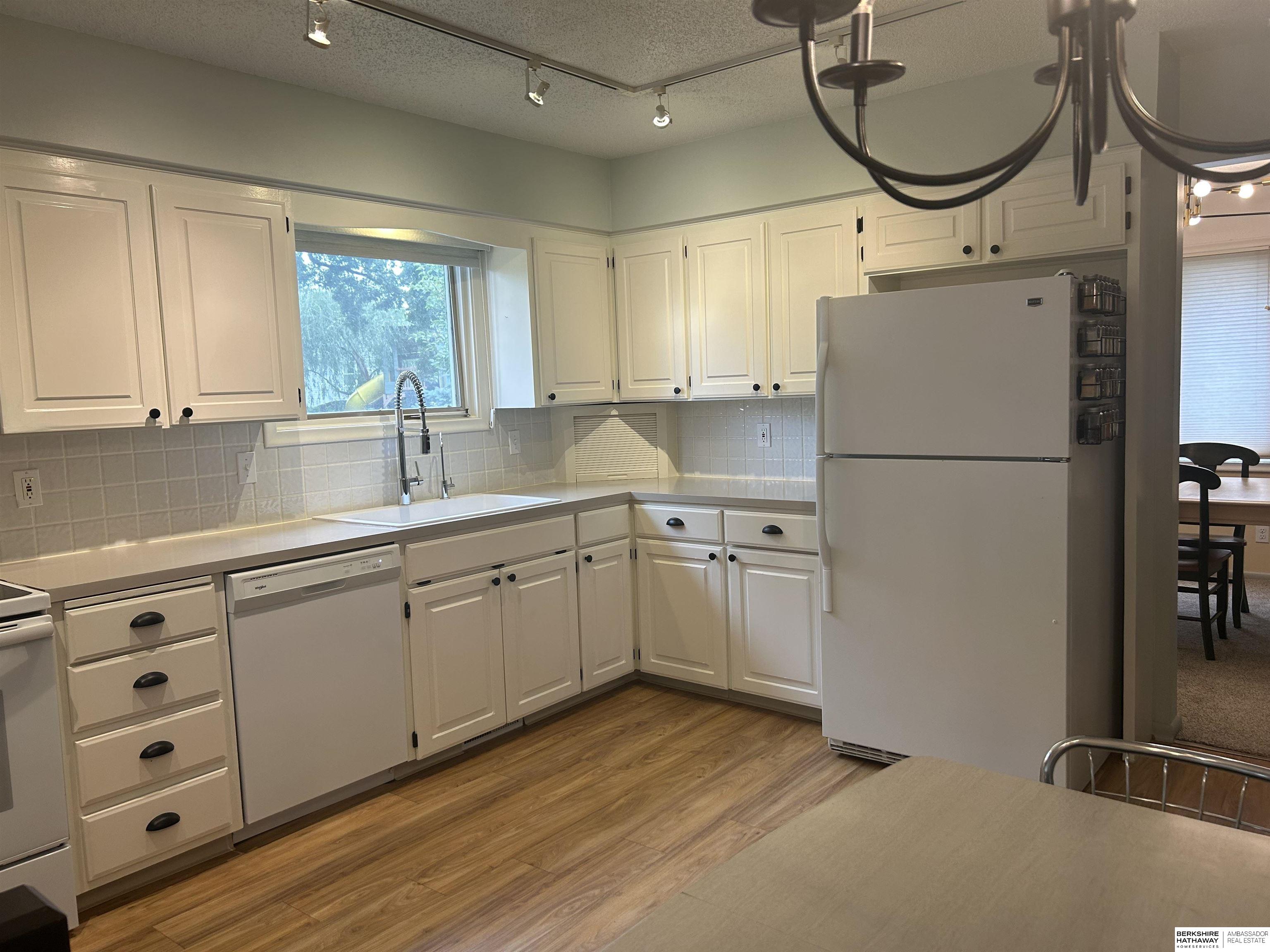 Omaha, Nebraska 68144, United States, 3 Bedrooms Bedrooms, ,2 BathroomsBathrooms,Residential,Active,213368