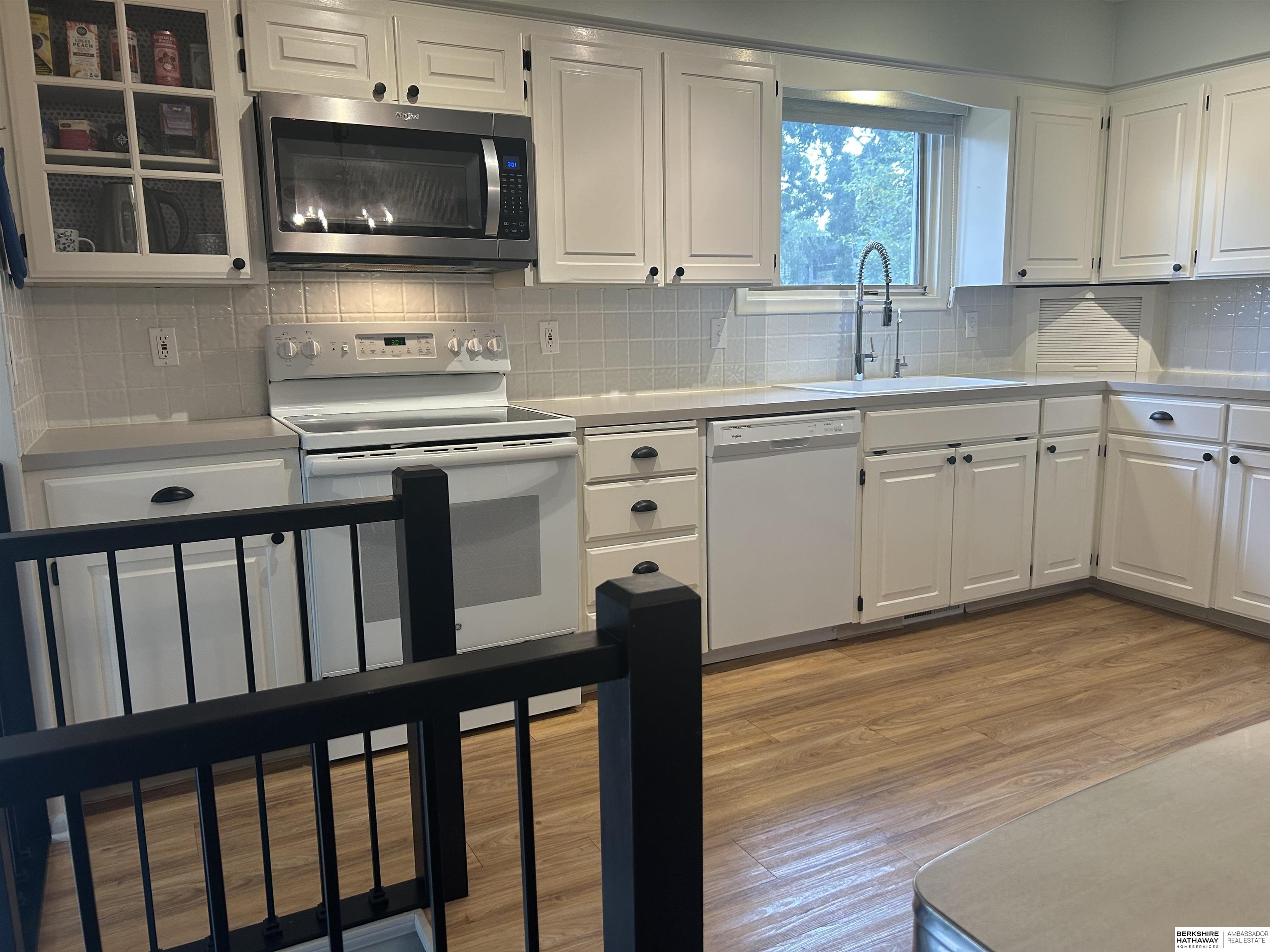 Omaha, Nebraska 68144, United States, 3 Bedrooms Bedrooms, ,2 BathroomsBathrooms,Residential,Active,213368