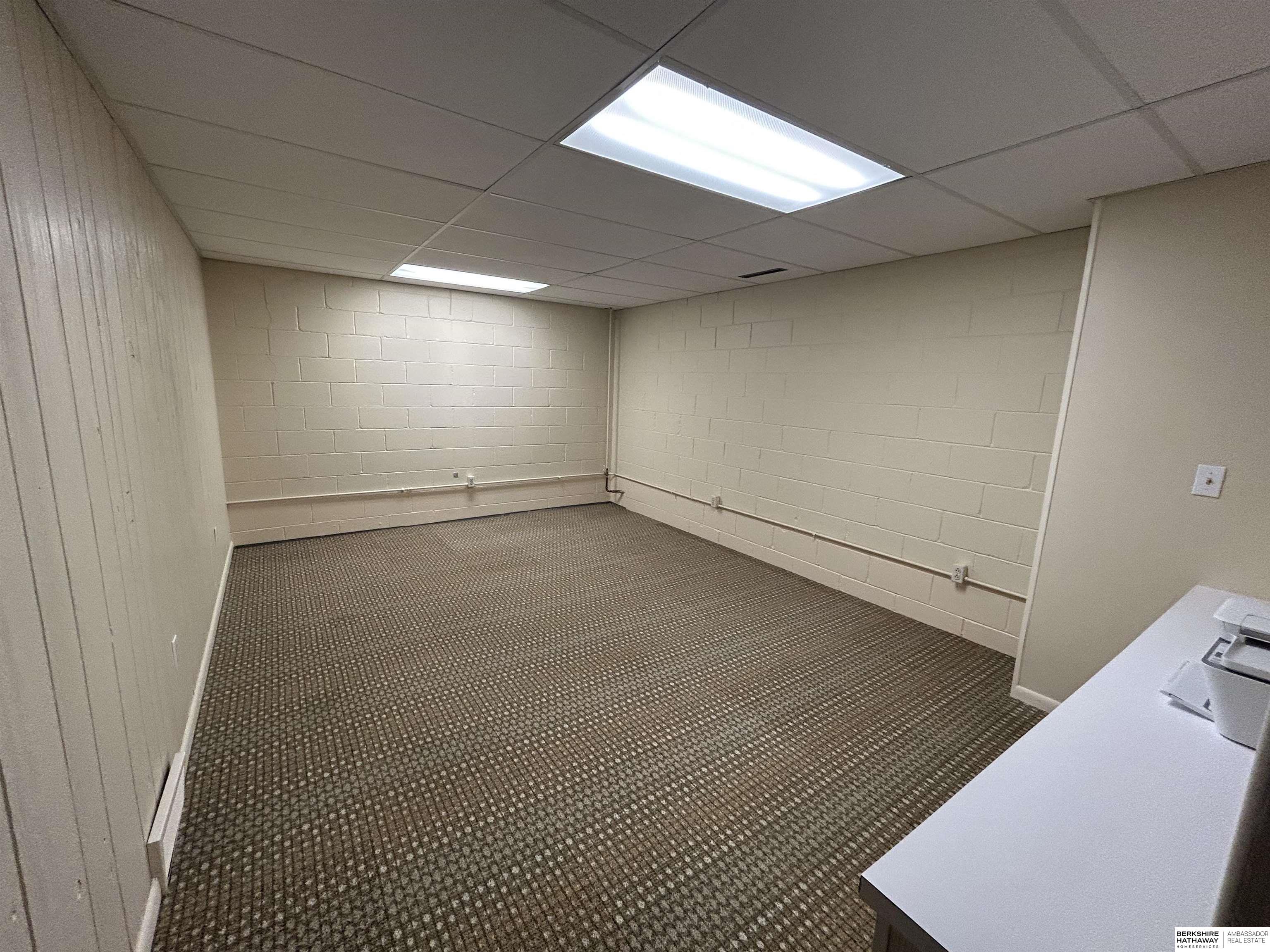 Omaha, Nebraska 68144, United States, 3 Bedrooms Bedrooms, ,2 BathroomsBathrooms,Residential,Active,213368