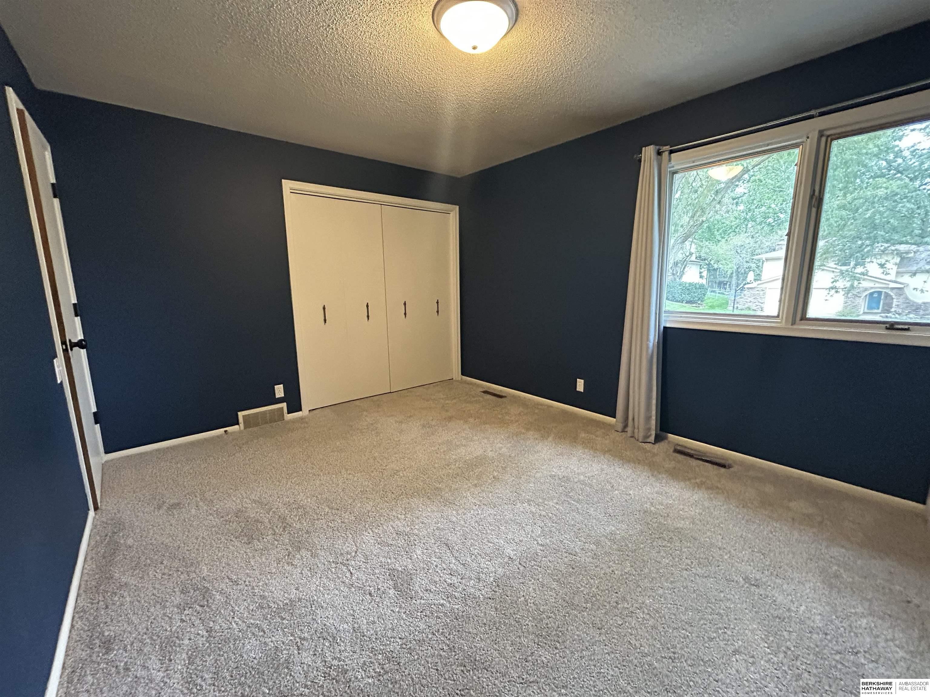 Omaha, Nebraska 68144, United States, 3 Bedrooms Bedrooms, ,2 BathroomsBathrooms,Residential,Active,213368