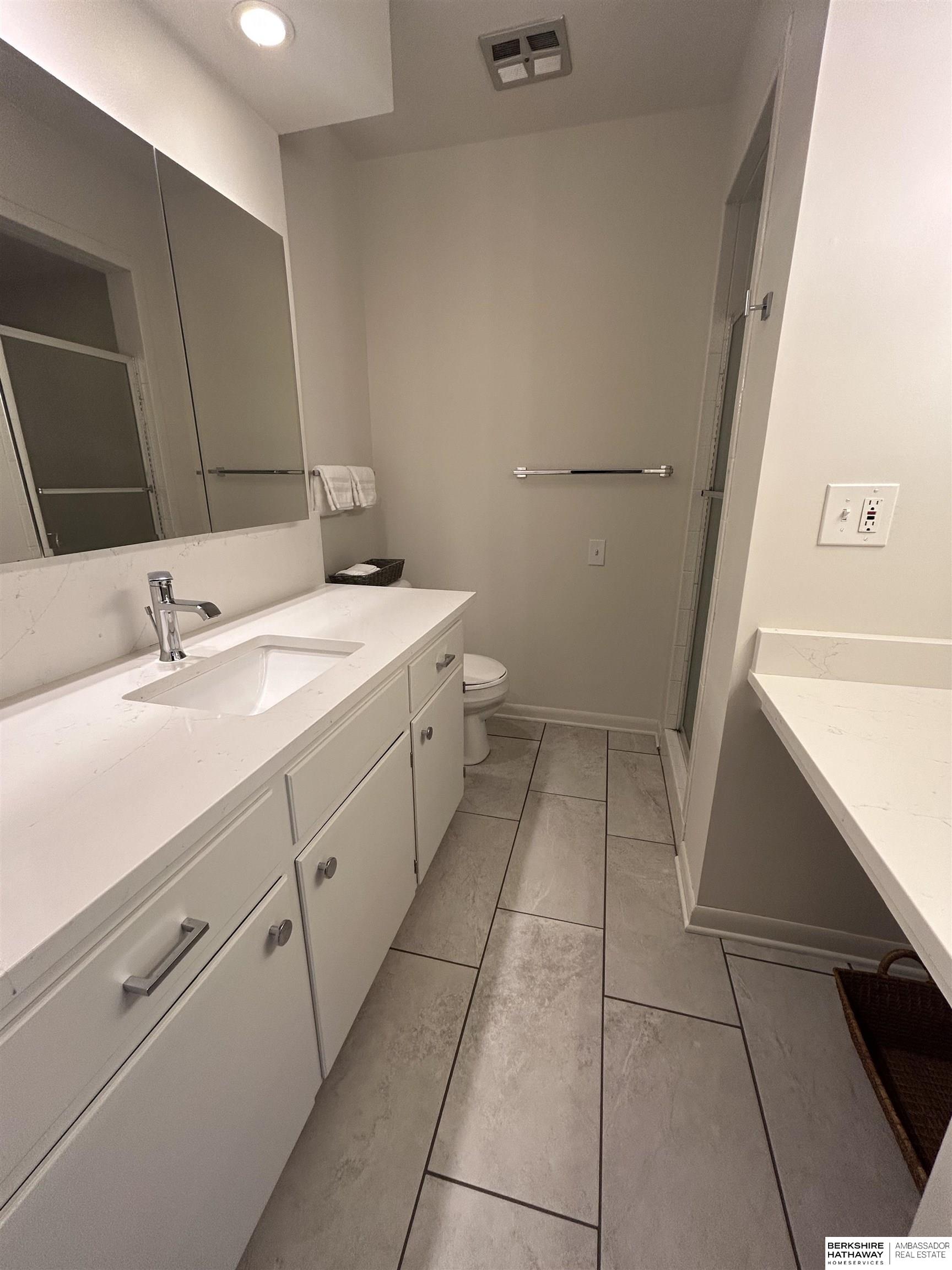 Omaha, Nebraska 68144, United States, 3 Bedrooms Bedrooms, ,2 BathroomsBathrooms,Residential,Active,213368