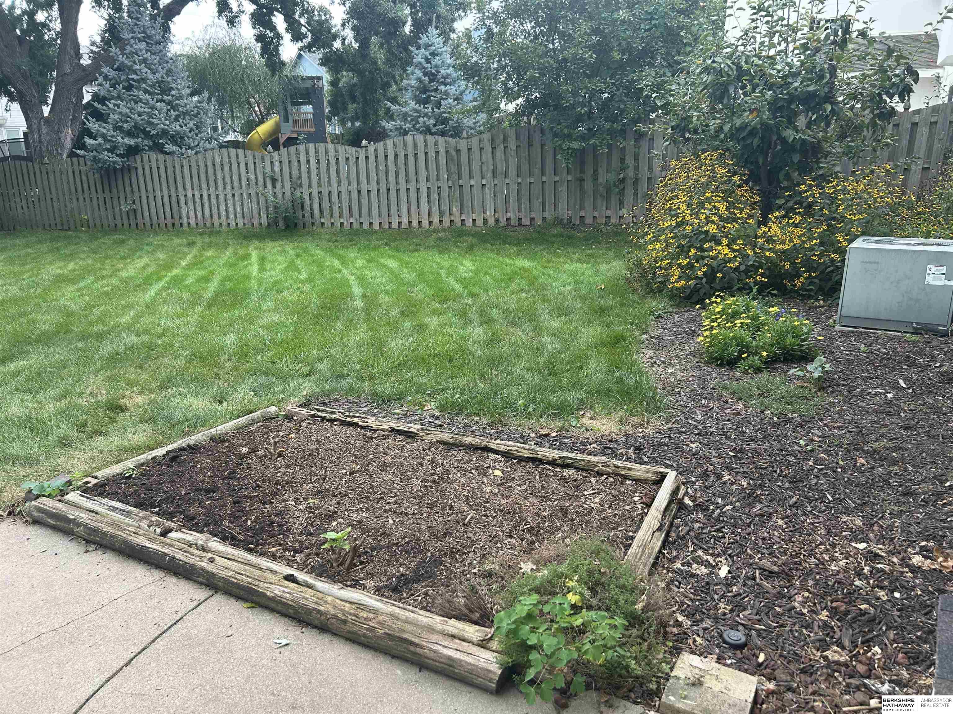 Omaha, Nebraska 68144, United States, 3 Bedrooms Bedrooms, ,2 BathroomsBathrooms,Residential,Active,213368