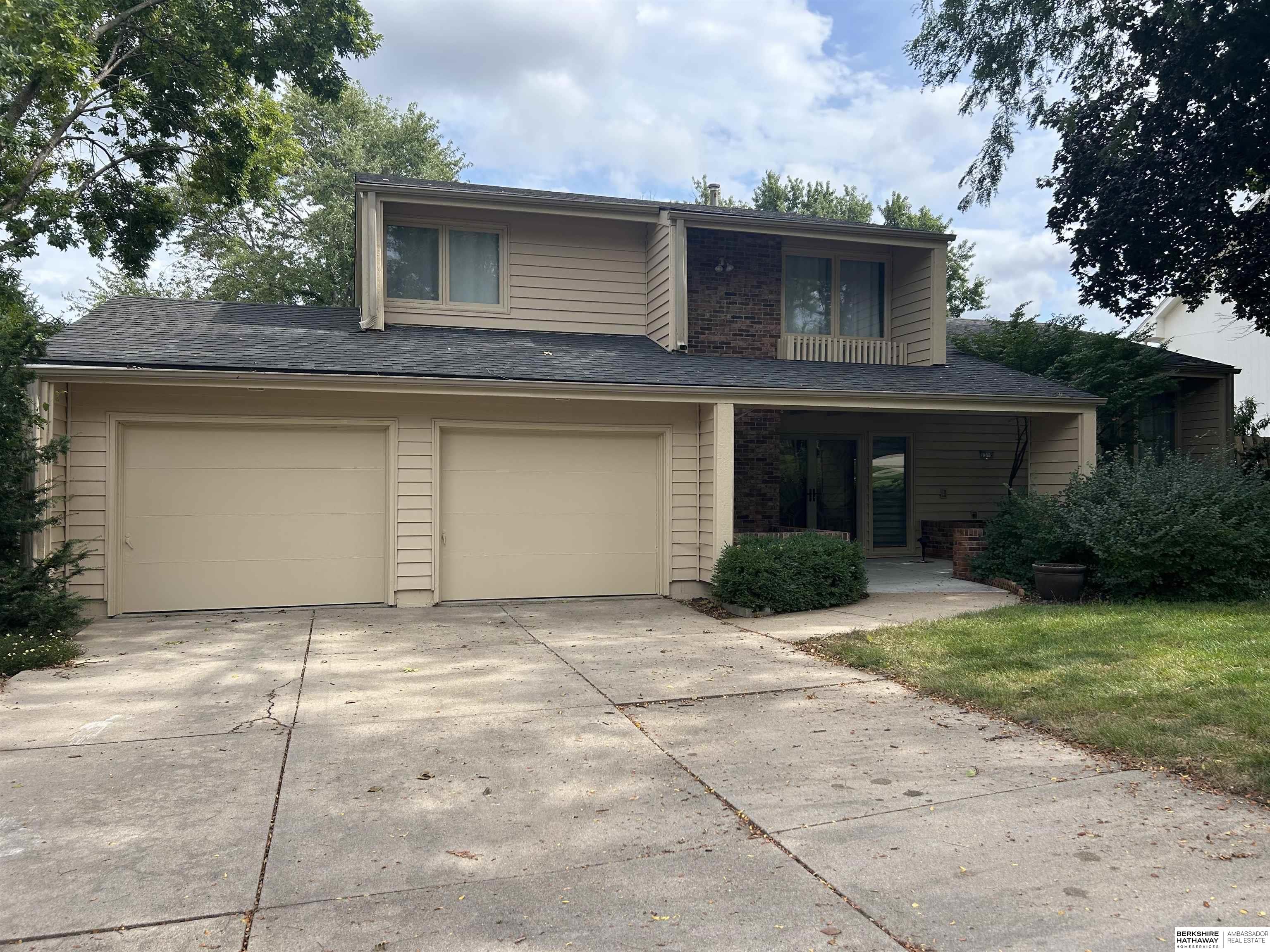 Omaha, Nebraska 68144, United States, 3 Bedrooms Bedrooms, ,2 BathroomsBathrooms,Residential,Active,213368