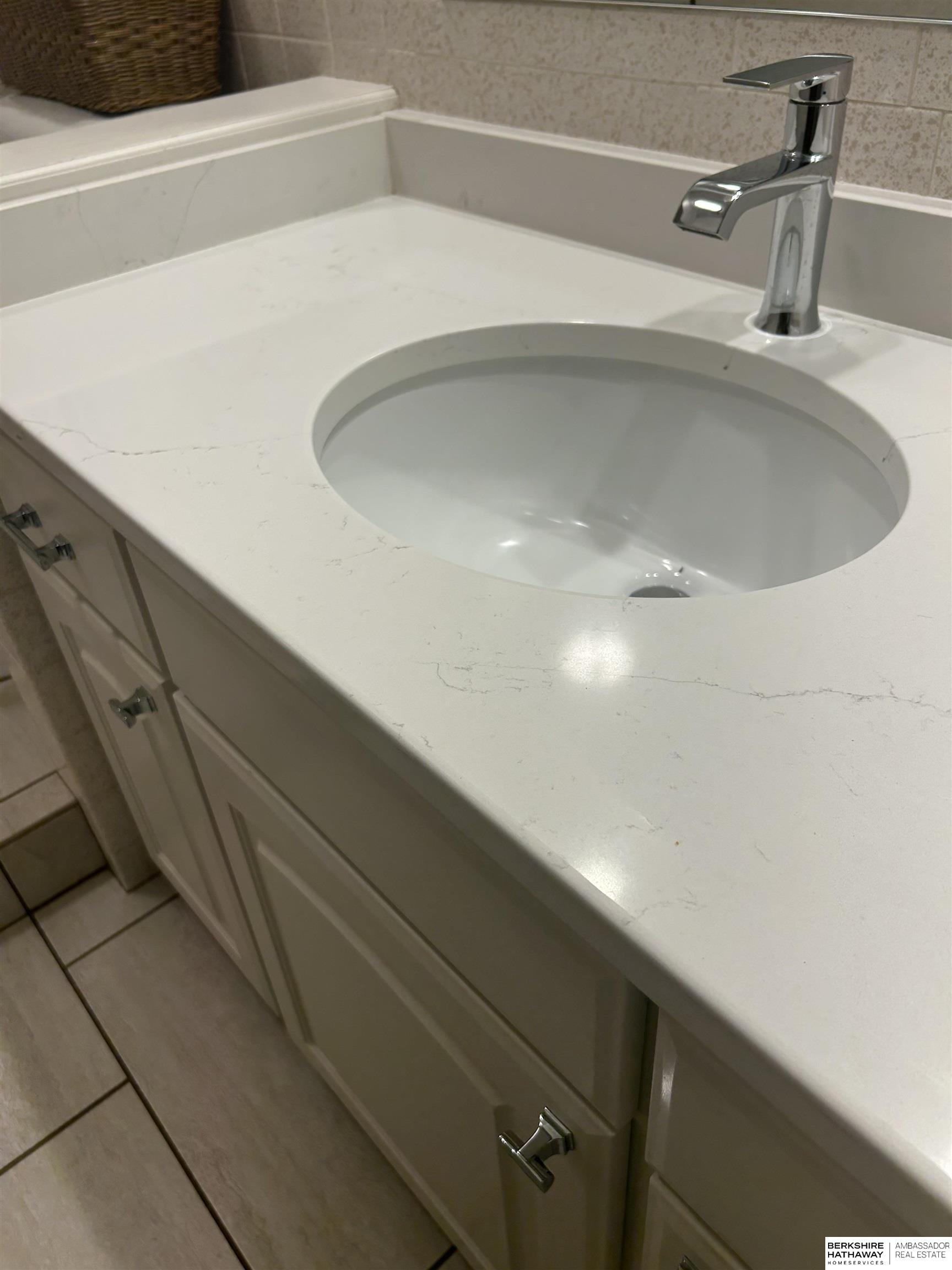 Omaha, Nebraska 68144, United States, 3 Bedrooms Bedrooms, ,2 BathroomsBathrooms,Residential,Active,213368