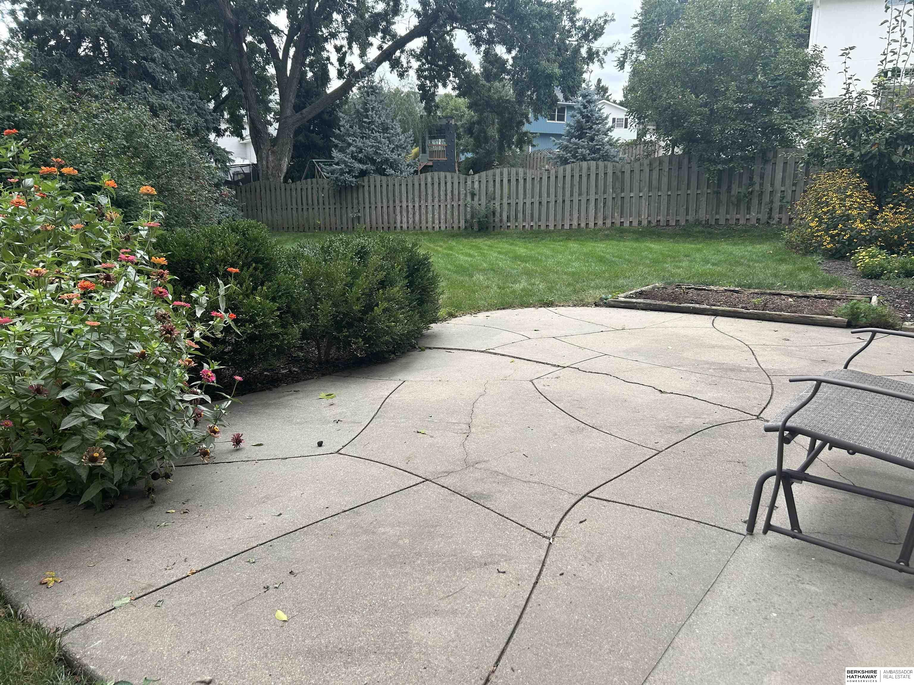 Omaha, Nebraska 68144, United States, 3 Bedrooms Bedrooms, ,2 BathroomsBathrooms,Residential,Active,213368