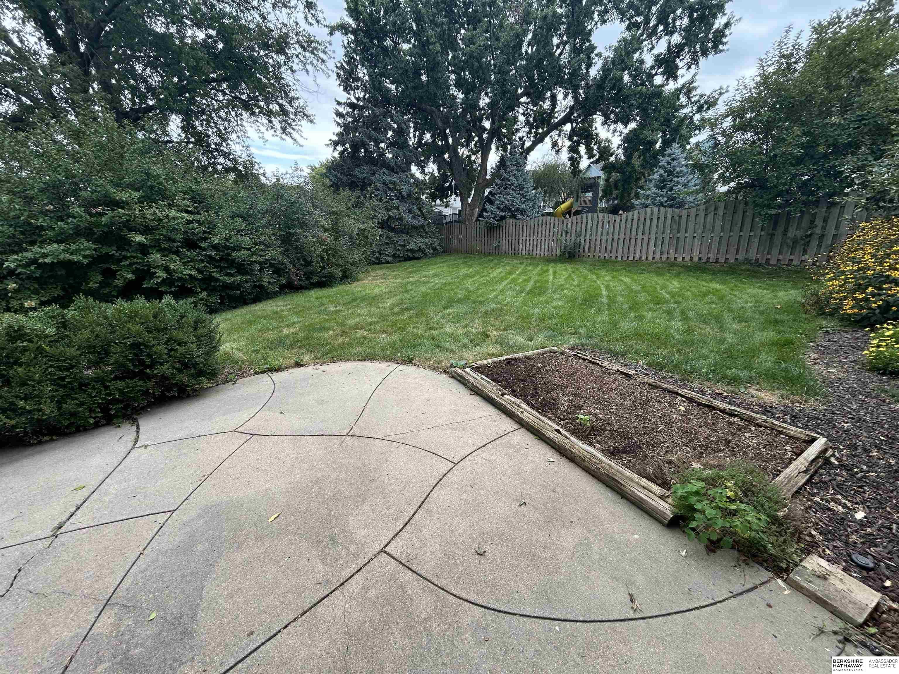 Omaha, Nebraska 68144, United States, 3 Bedrooms Bedrooms, ,2 BathroomsBathrooms,Residential,Active,213368