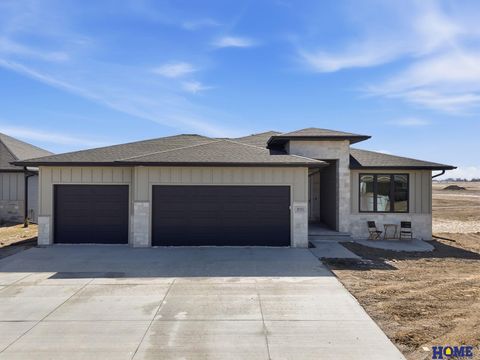 Photo of 8041 Ephraem Place, Lincoln, NE 68516 (MLS # 22607739)