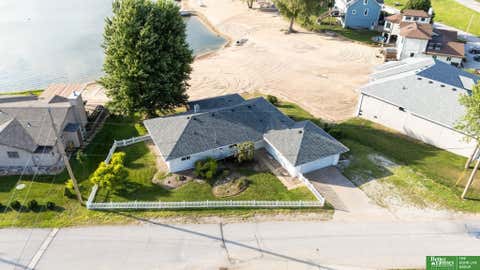 Photo of 2702 Annabelle Drive, Bellevue, NE 68123 (MLS # 22618790)
