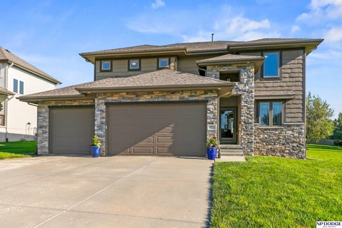 Photo of 19752 N Street, Omaha, NE 68135 (MLS # 22626176)