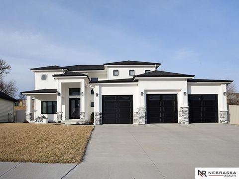 Photo of 2550 N 188th Street, Omaha, NE 68022 (MLS # 22601641)