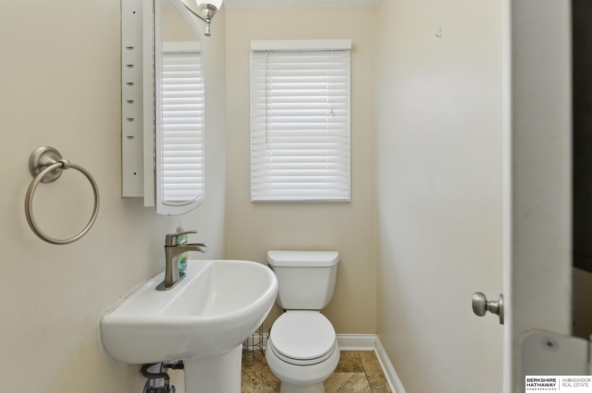 Omaha, Nebraska 68137, United States, 5 Bedrooms Bedrooms, ,3 BathroomsBathrooms,Residential,Pending,131361