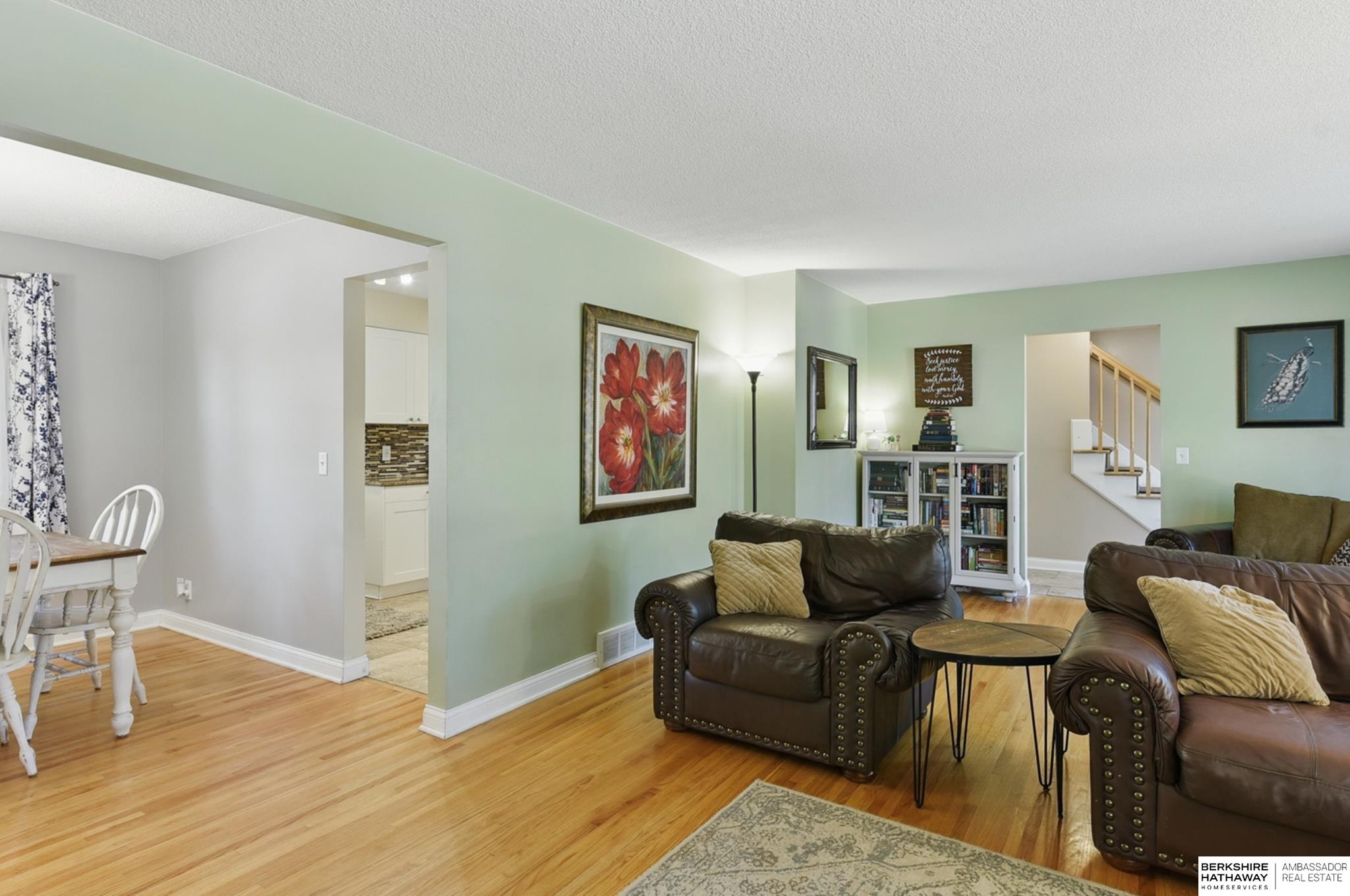 Omaha, Nebraska 68137, United States, 5 Bedrooms Bedrooms, ,3 BathroomsBathrooms,Residential,Pending,131361