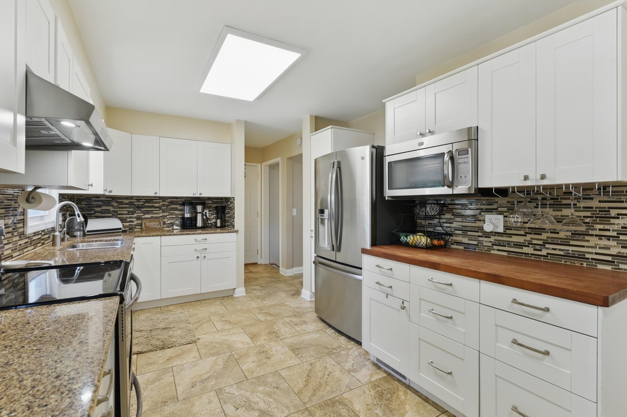 Omaha, Nebraska 68137, United States, 5 Bedrooms Bedrooms, ,3 BathroomsBathrooms,Residential,Pending,131361