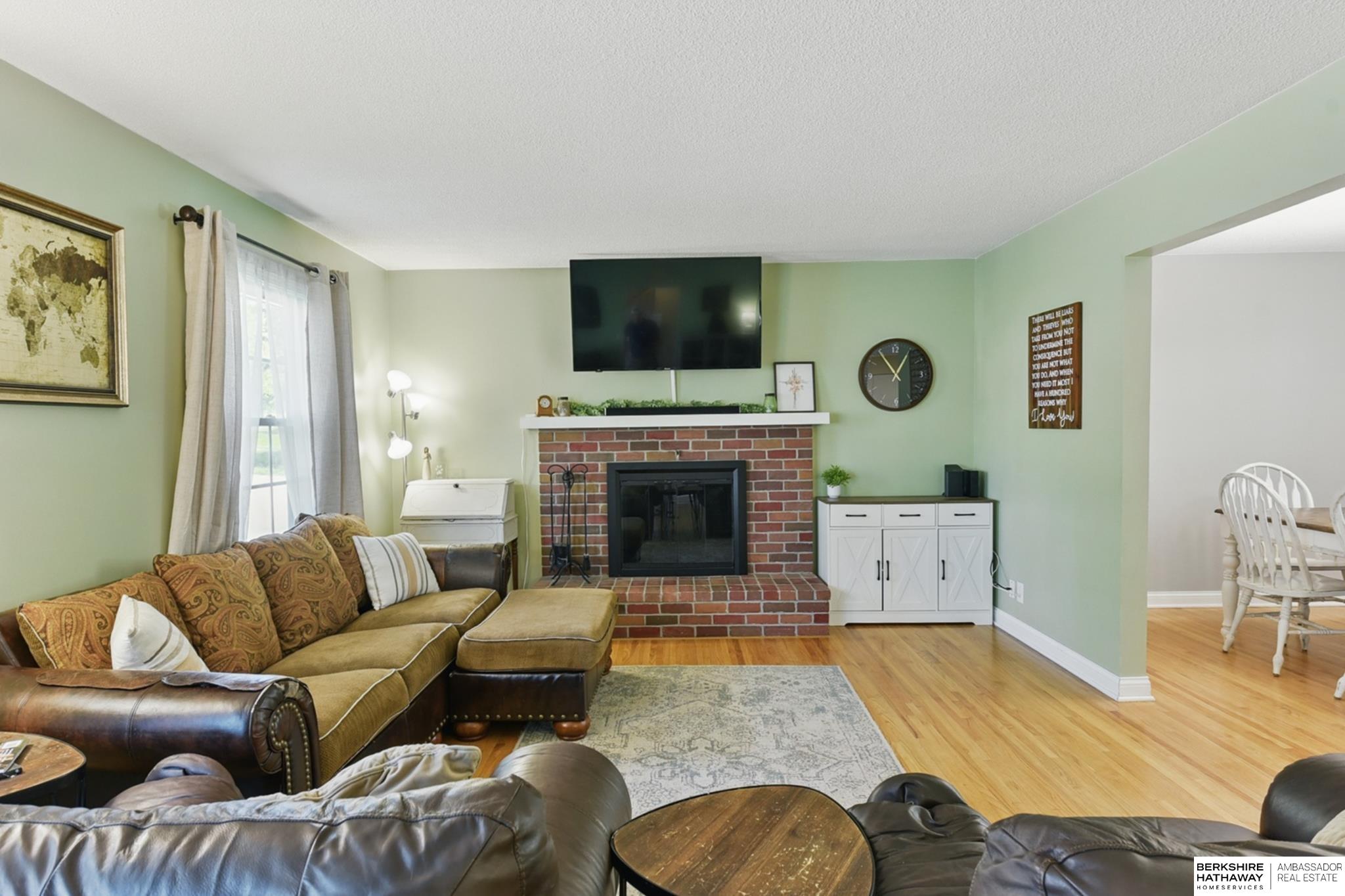 Omaha, Nebraska 68137, United States, 5 Bedrooms Bedrooms, ,3 BathroomsBathrooms,Residential,Pending,131361