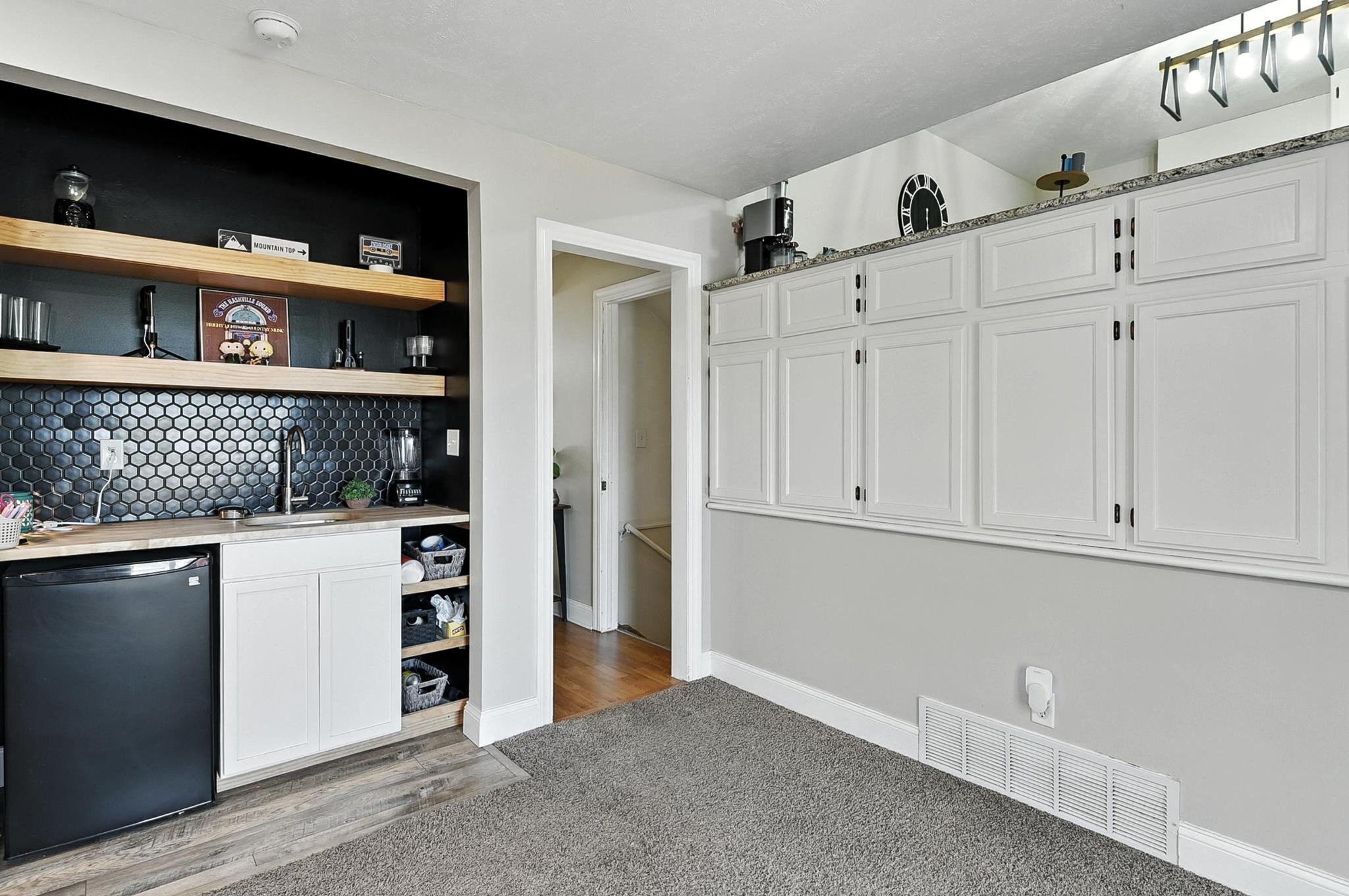 Omaha, Nebraska 68134, United States, 4 Bedrooms Bedrooms, ,2 BathroomsBathrooms,Residential,Active,181695