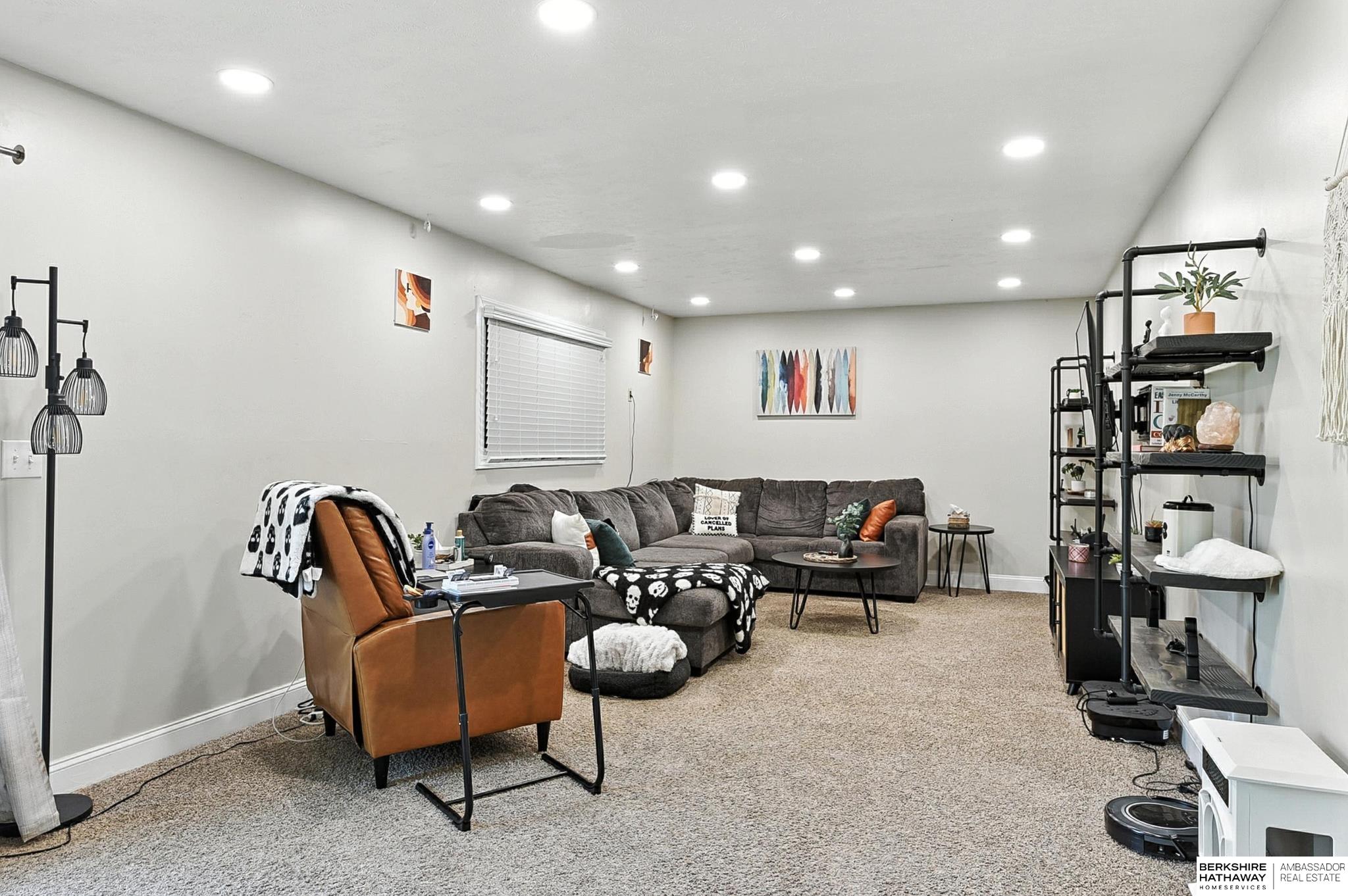 Omaha, Nebraska 68134, United States, 4 Bedrooms Bedrooms, ,2 BathroomsBathrooms,Residential,Active,181695