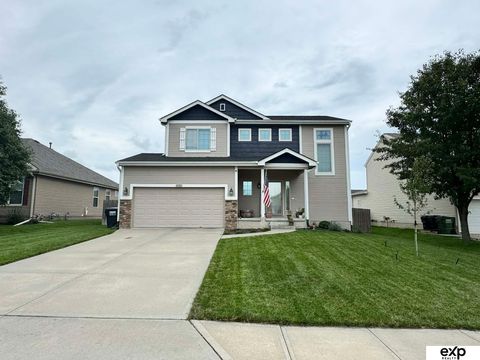 Photo of 8707 S 68th Street, Papillion, NE 68133 (MLS # 22605279)