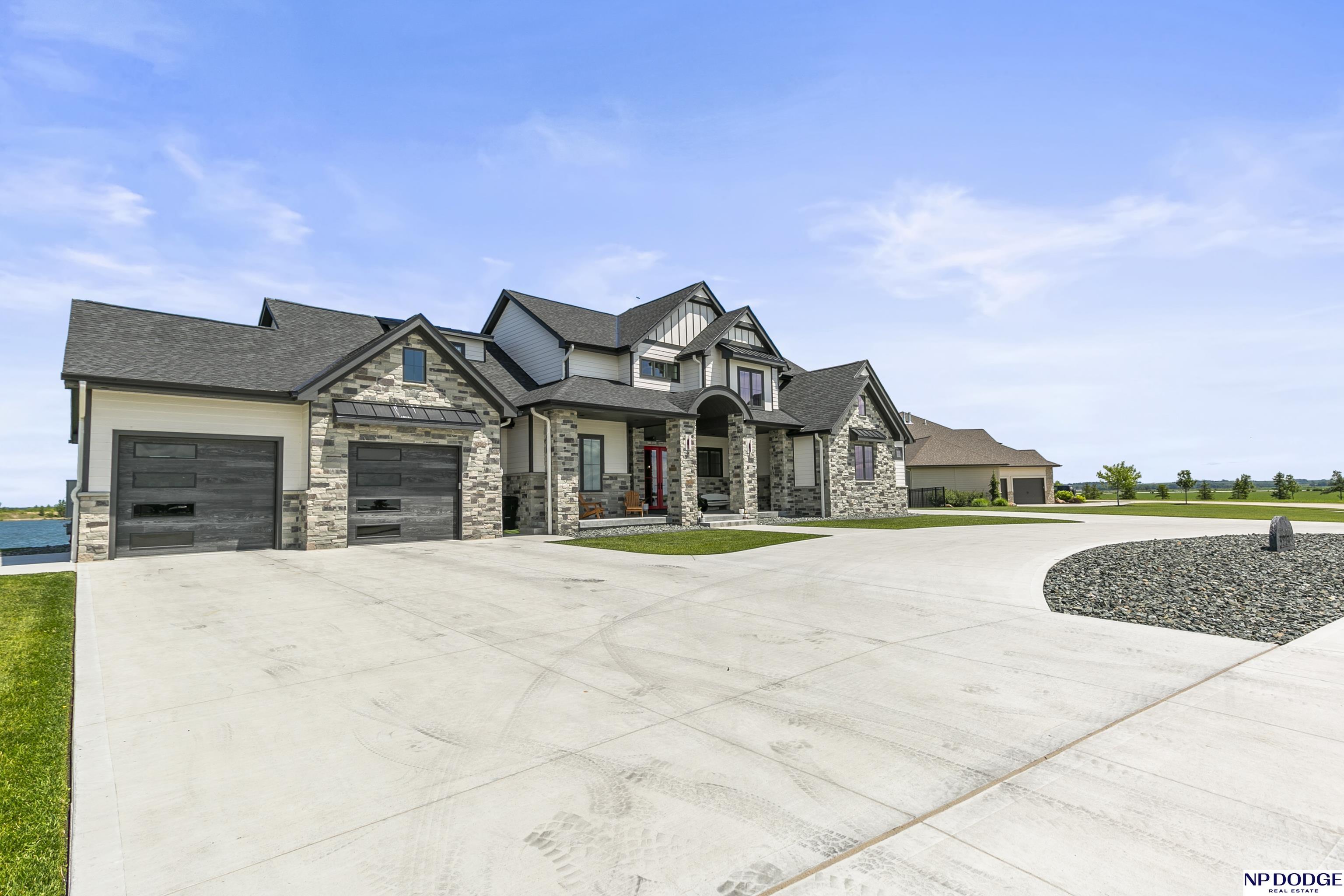 3224 Bryan Shore Drive