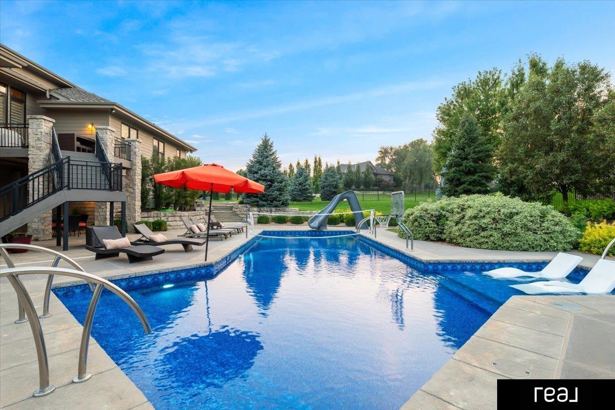 Omaha, Nebraska 68136, United States, 6 Bedrooms Bedrooms, ,6 BathroomsBathrooms,Residential,Active,203452