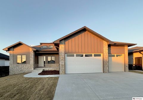Photo of 7630 Ponce Drive, Lincoln, NE 68516 (MLS # 22601617)