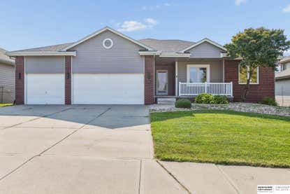 8112 S 166th St – Investment Home