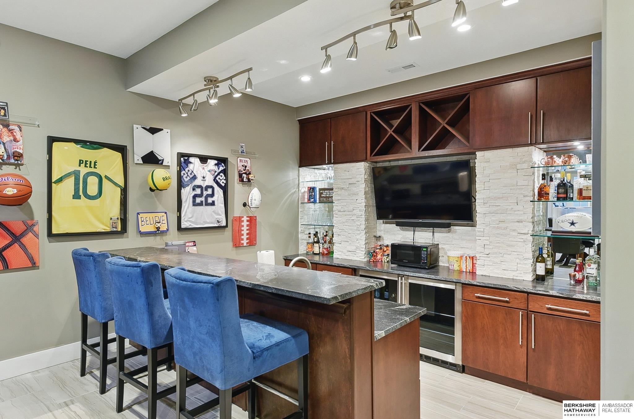 Omaha, Nebraska 68136, United States, 4 Bedrooms Bedrooms, ,3 BathroomsBathrooms,Residential,Active,139114