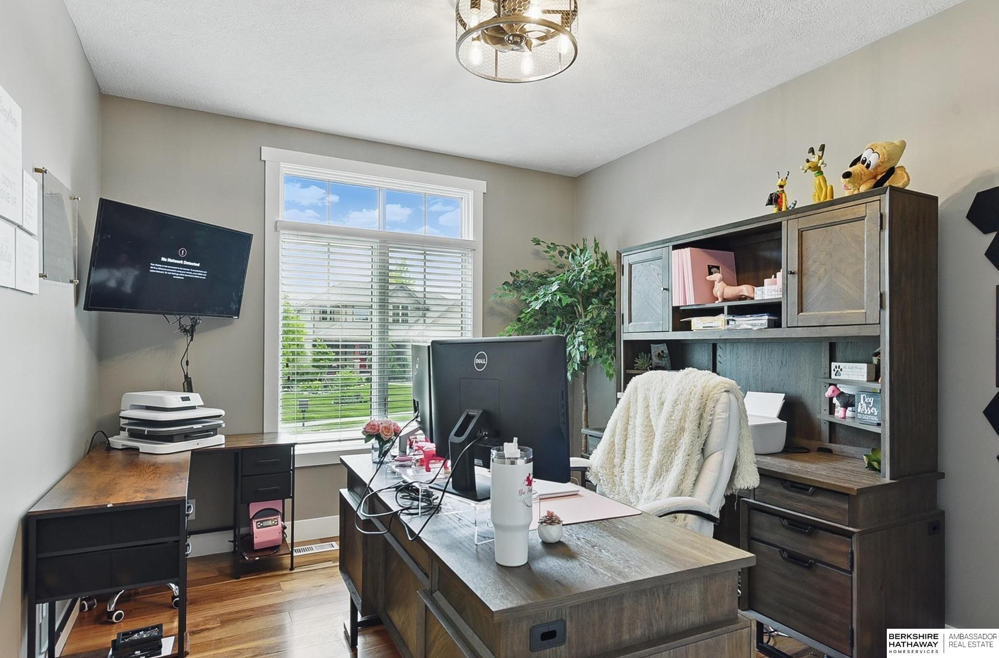 Omaha, Nebraska 68136, United States, 4 Bedrooms Bedrooms, ,3 BathroomsBathrooms,Residential,Active,139114