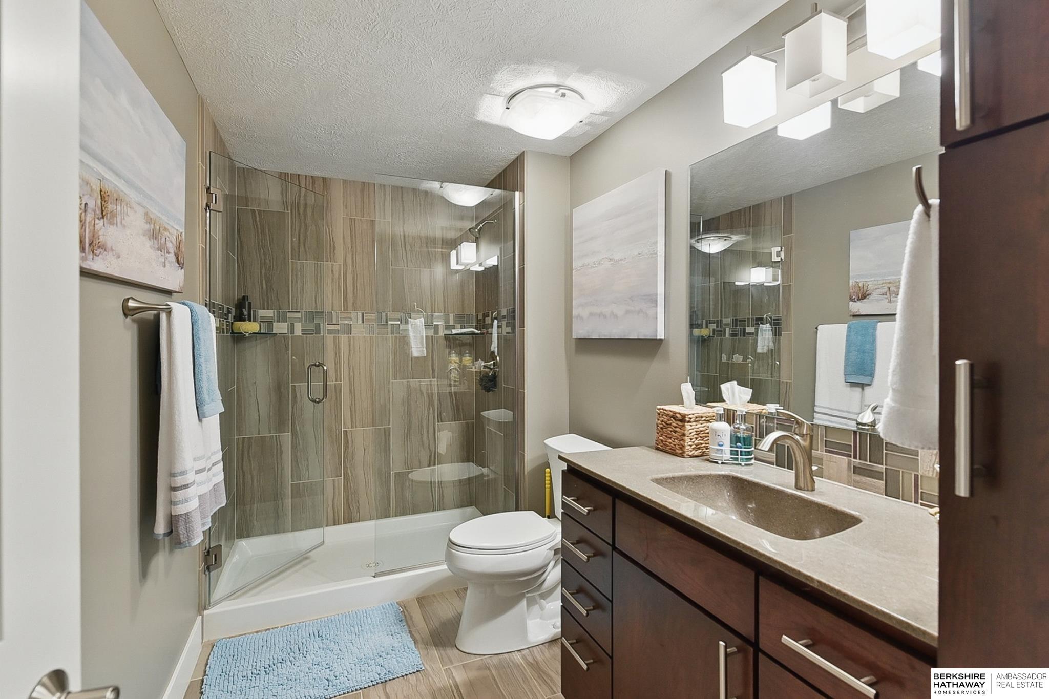 Omaha, Nebraska 68136, United States, 4 Bedrooms Bedrooms, ,3 BathroomsBathrooms,Residential,Active,139114