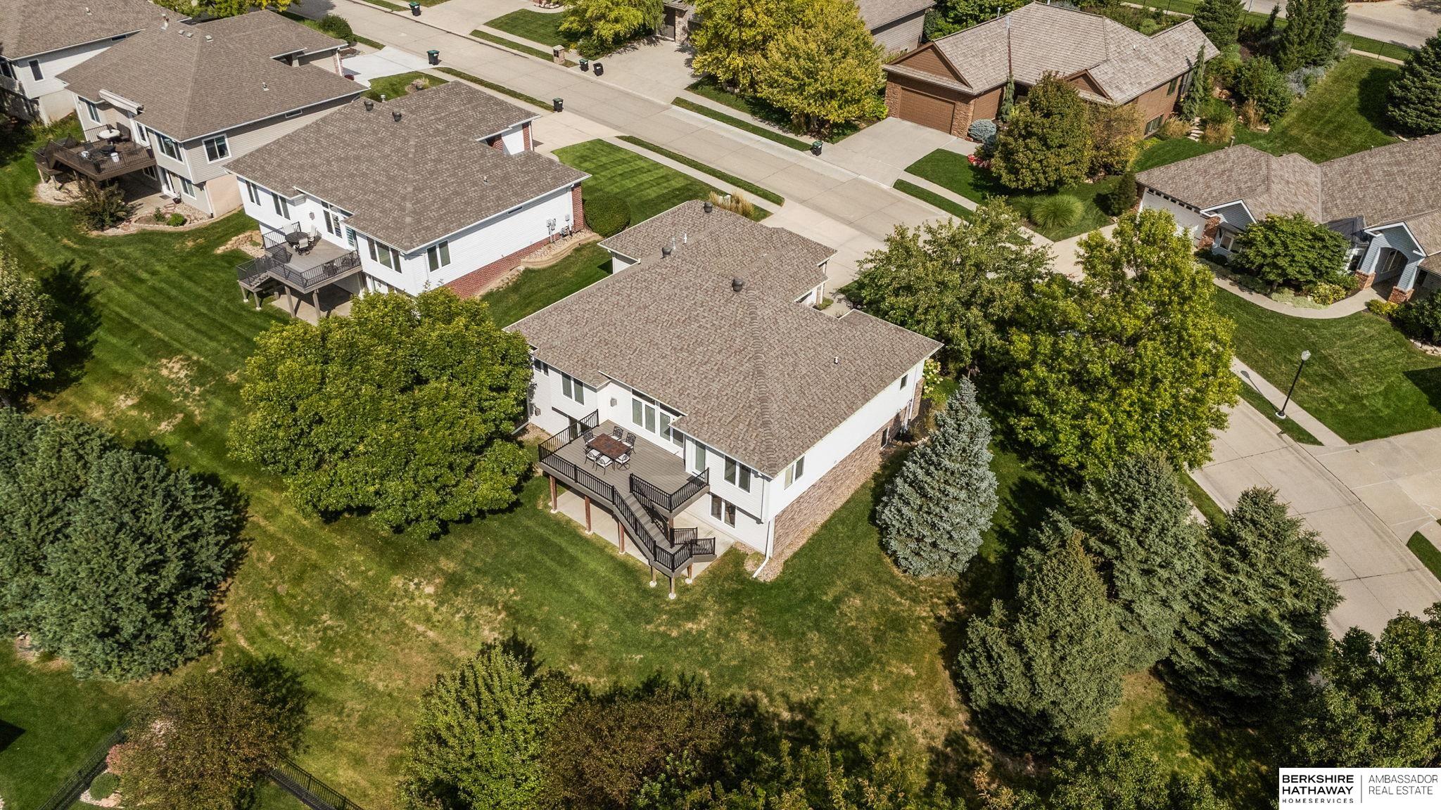 Omaha, Nebraska 68130, United States, 4 Bedrooms Bedrooms, ,3 BathroomsBathrooms,Residential,Pending,212943