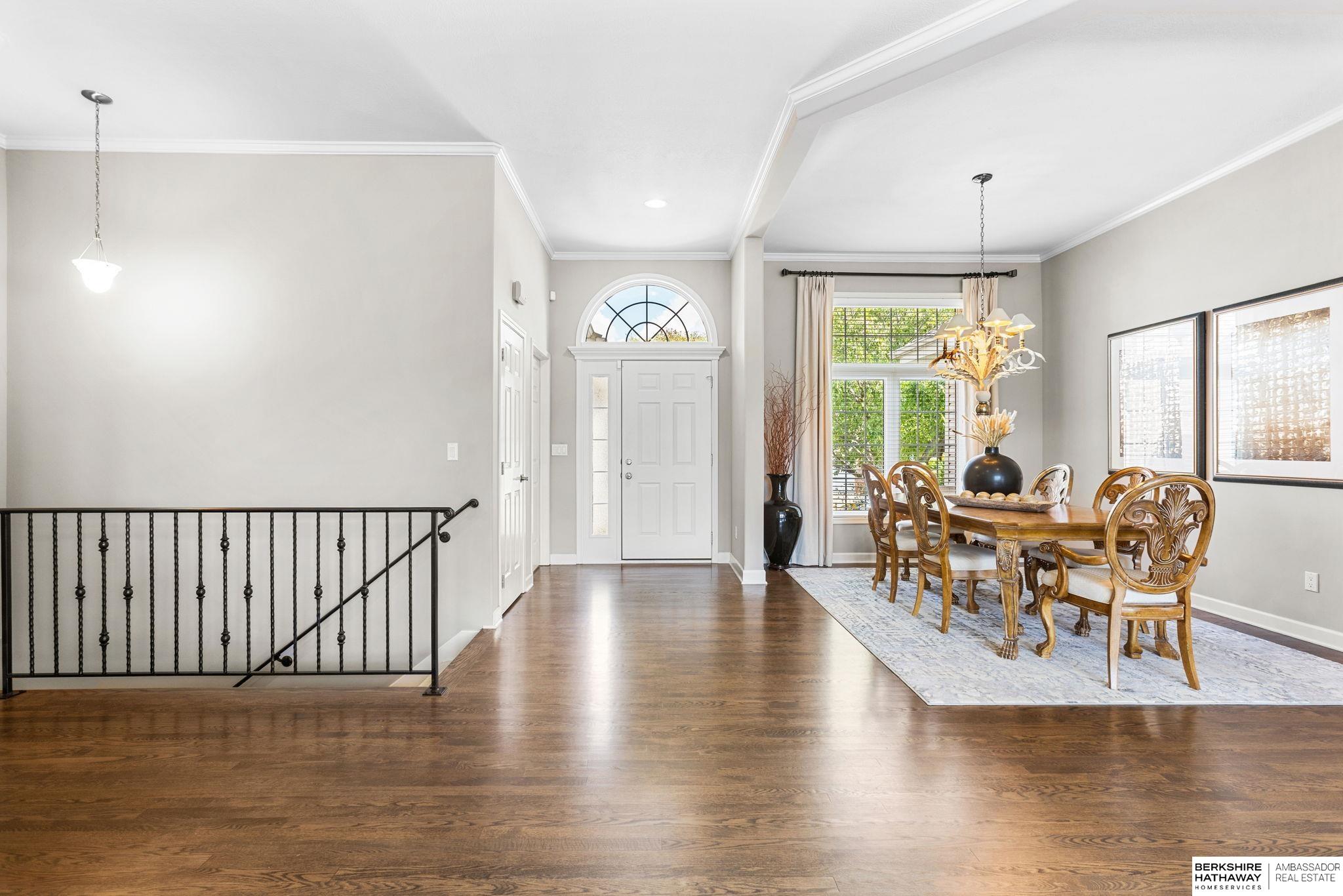 Omaha, Nebraska 68130, United States, 4 Bedrooms Bedrooms, ,3 BathroomsBathrooms,Residential,Pending,212943