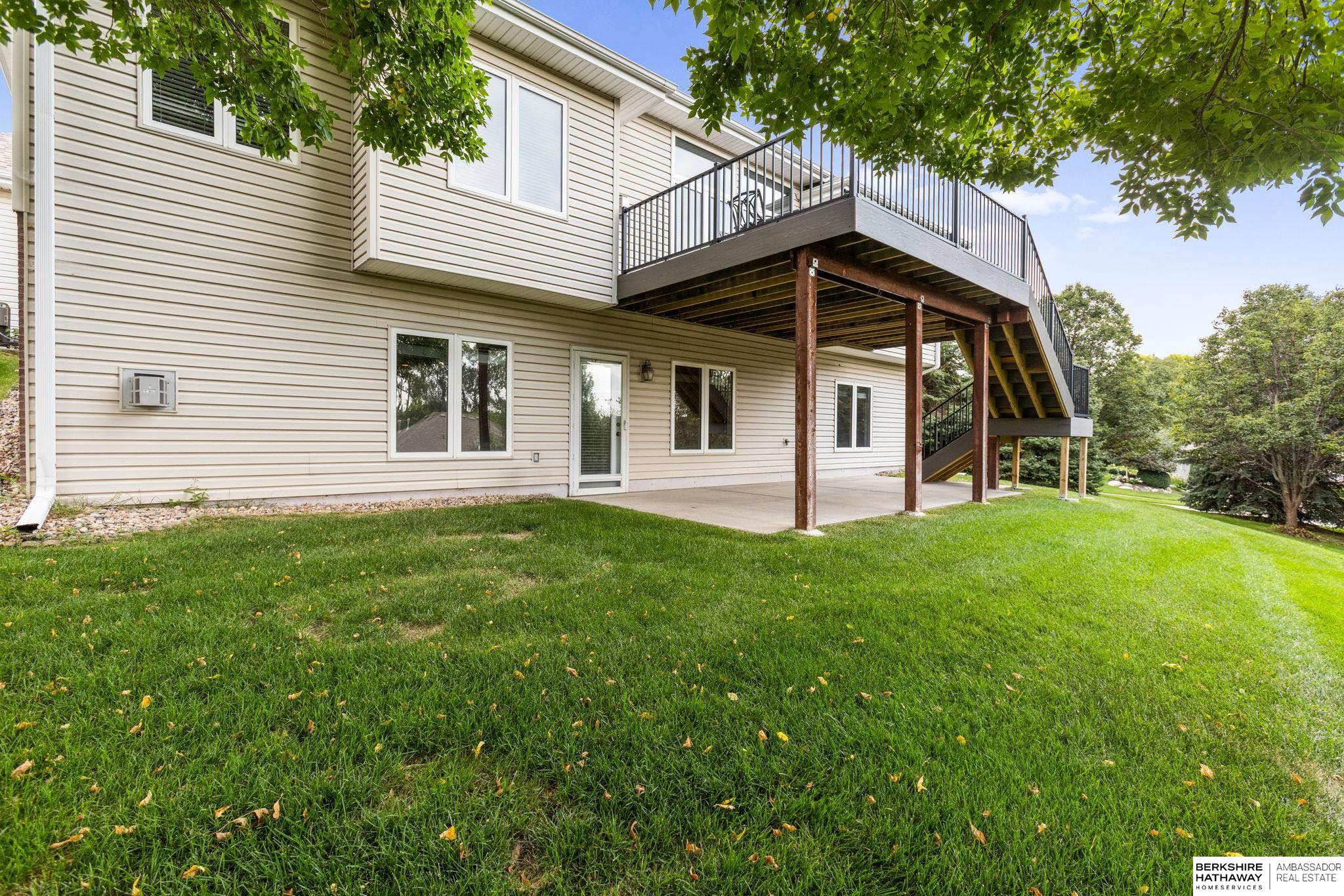 Omaha, Nebraska 68130, United States, 4 Bedrooms Bedrooms, ,3 BathroomsBathrooms,Residential,Pending,212943