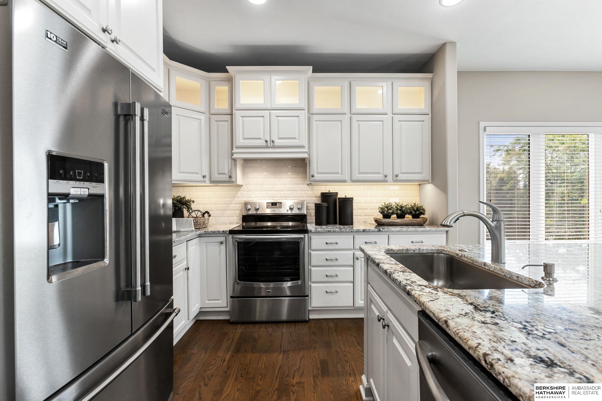 Omaha, Nebraska 68130, United States, 4 Bedrooms Bedrooms, ,3 BathroomsBathrooms,Residential,Pending,212943