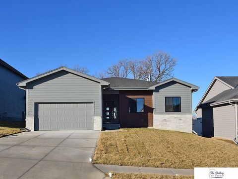 Photo of 7610 N 116 Avenue, Omaha, NE 68142 (MLS # 22601312)