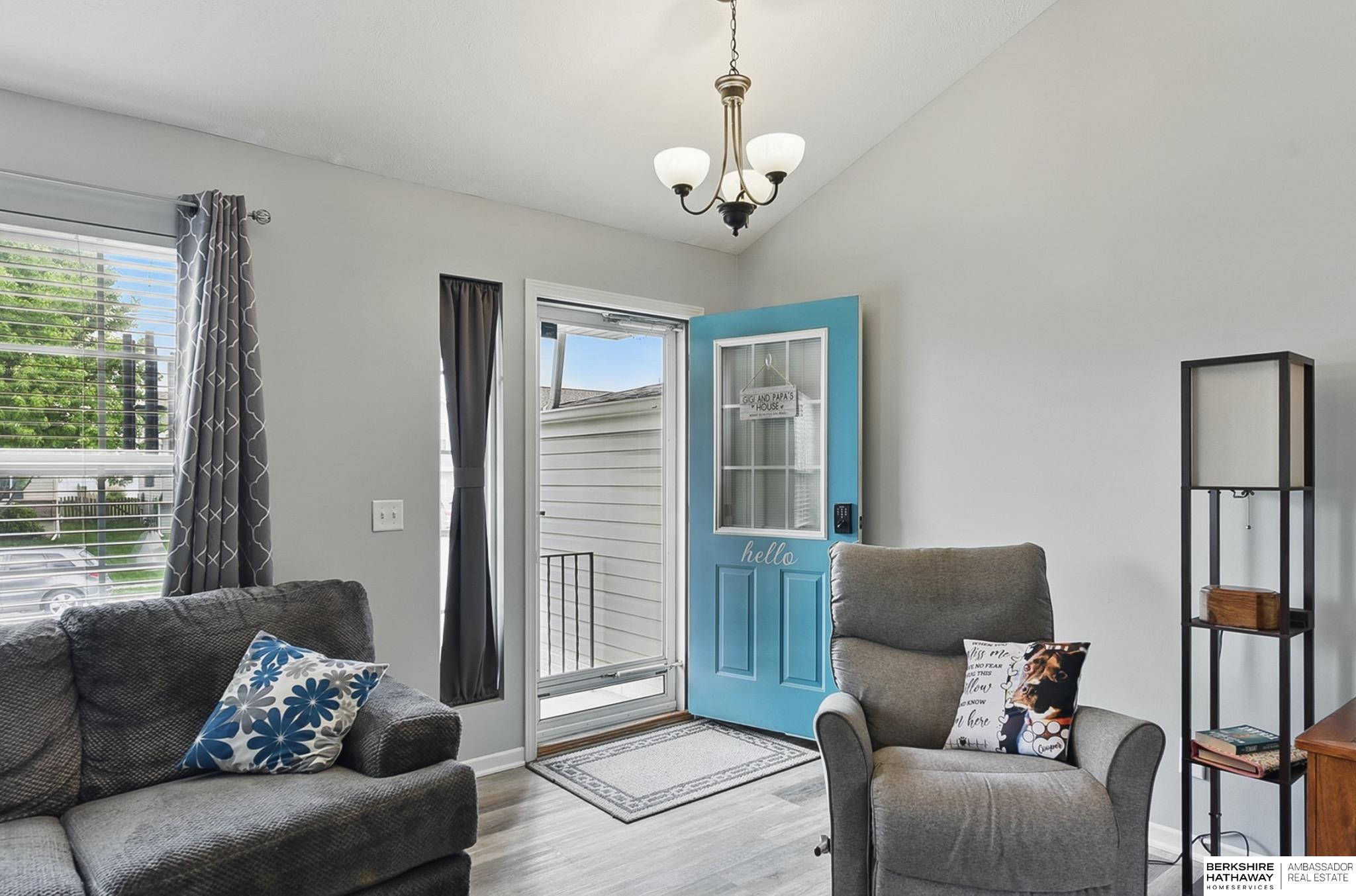 Omaha, Nebraska 68116, United States, 3 Bedrooms Bedrooms, ,2 BathroomsBathrooms,Residential,Pending,141420