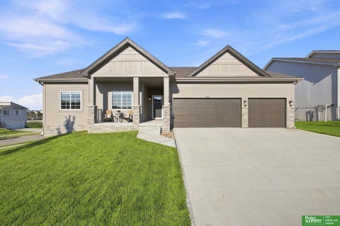 Photo of 5402 N 180th Avenue, Elkhorn, NE 68022 (MLS # 22624888)