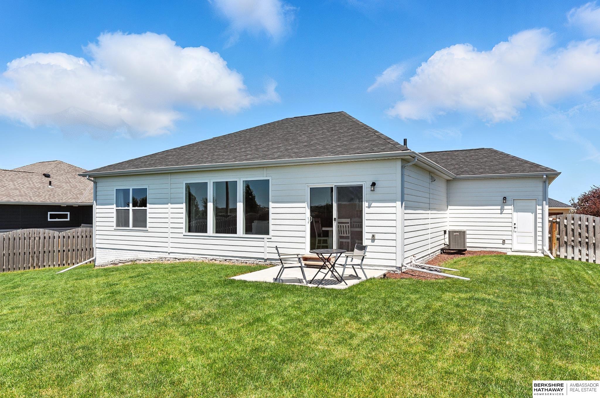 Bennington, Nebraska 68007, United States, 4 Bedrooms Bedrooms, ,2 BathroomsBathrooms,Residential,Active,221475