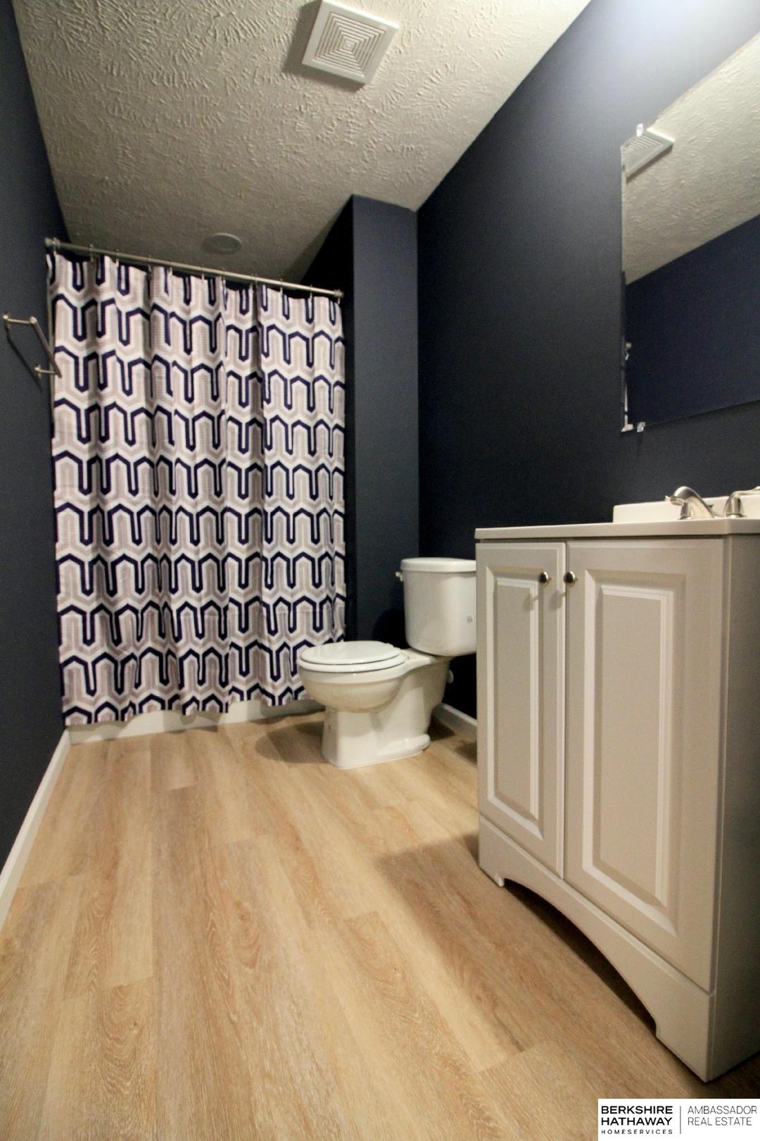 Bennington, Nebraska 68007, United States, 4 Bedrooms Bedrooms, ,2 BathroomsBathrooms,Residential,Active,221475