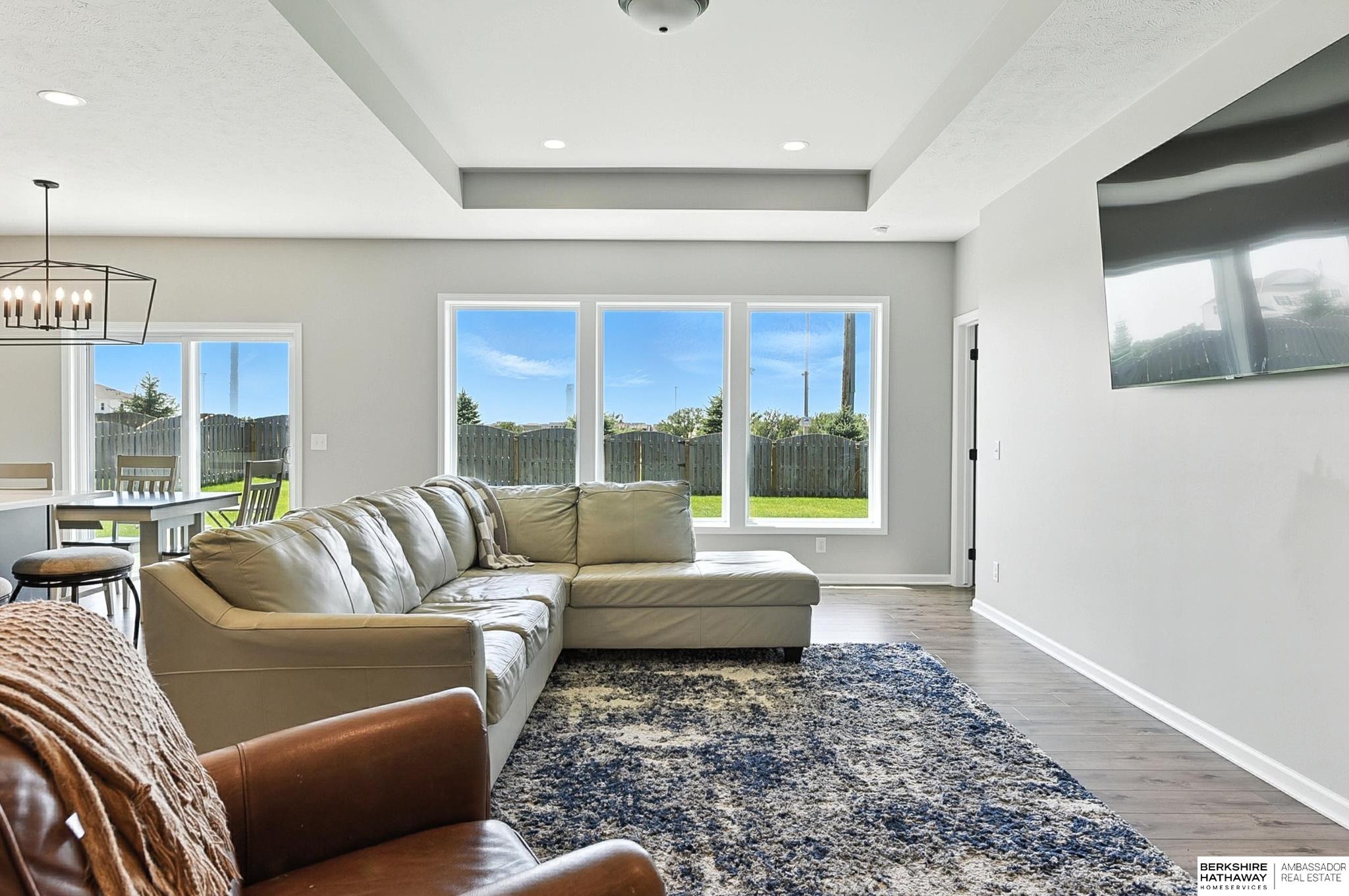 Bennington, Nebraska 68007, United States, 4 Bedrooms Bedrooms, ,2 BathroomsBathrooms,Residential,Active,221475