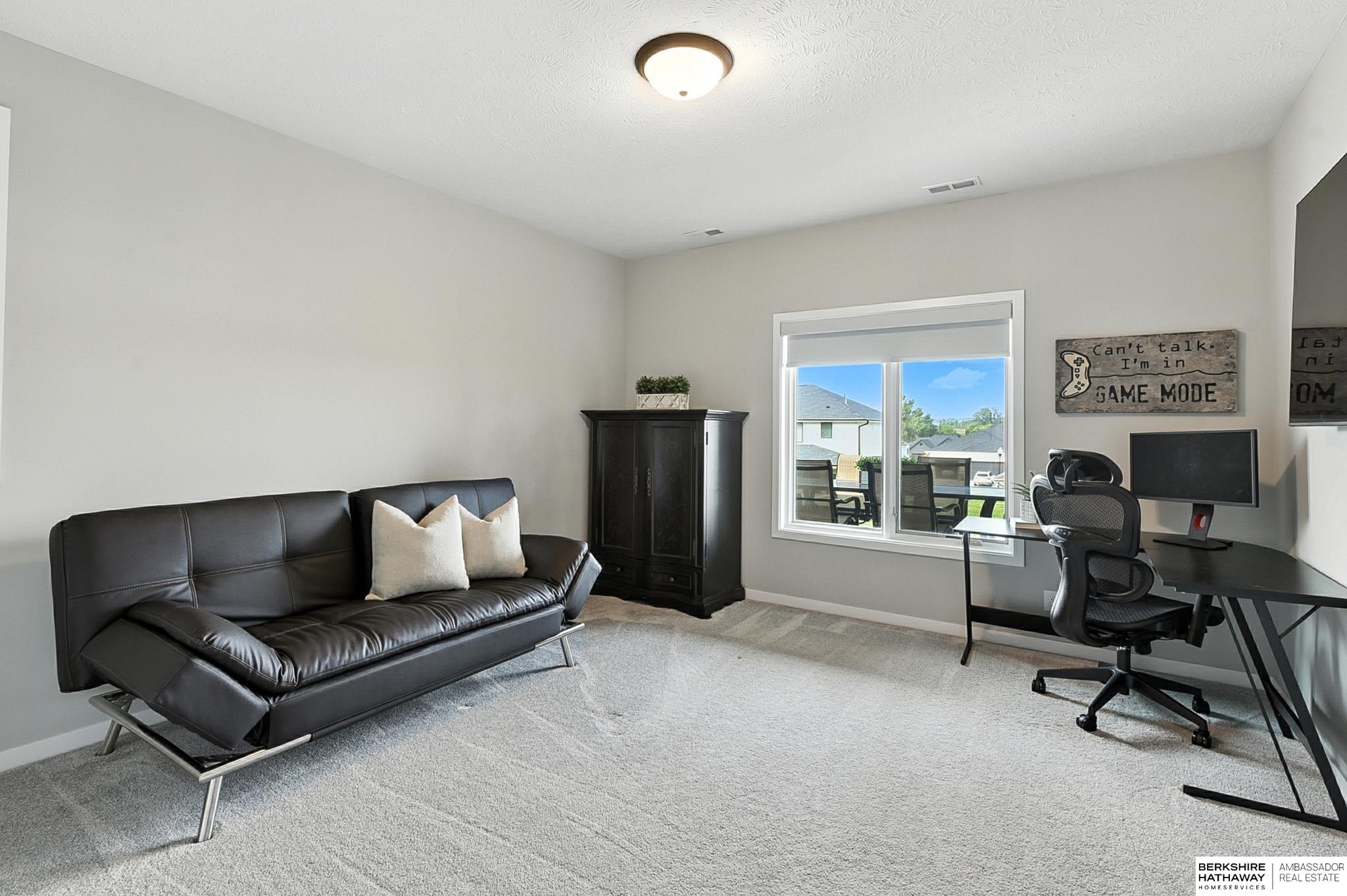 Gretna, Nebraska 68028, United States, 5 Bedrooms Bedrooms, ,3 BathroomsBathrooms,Residential,Active,219370