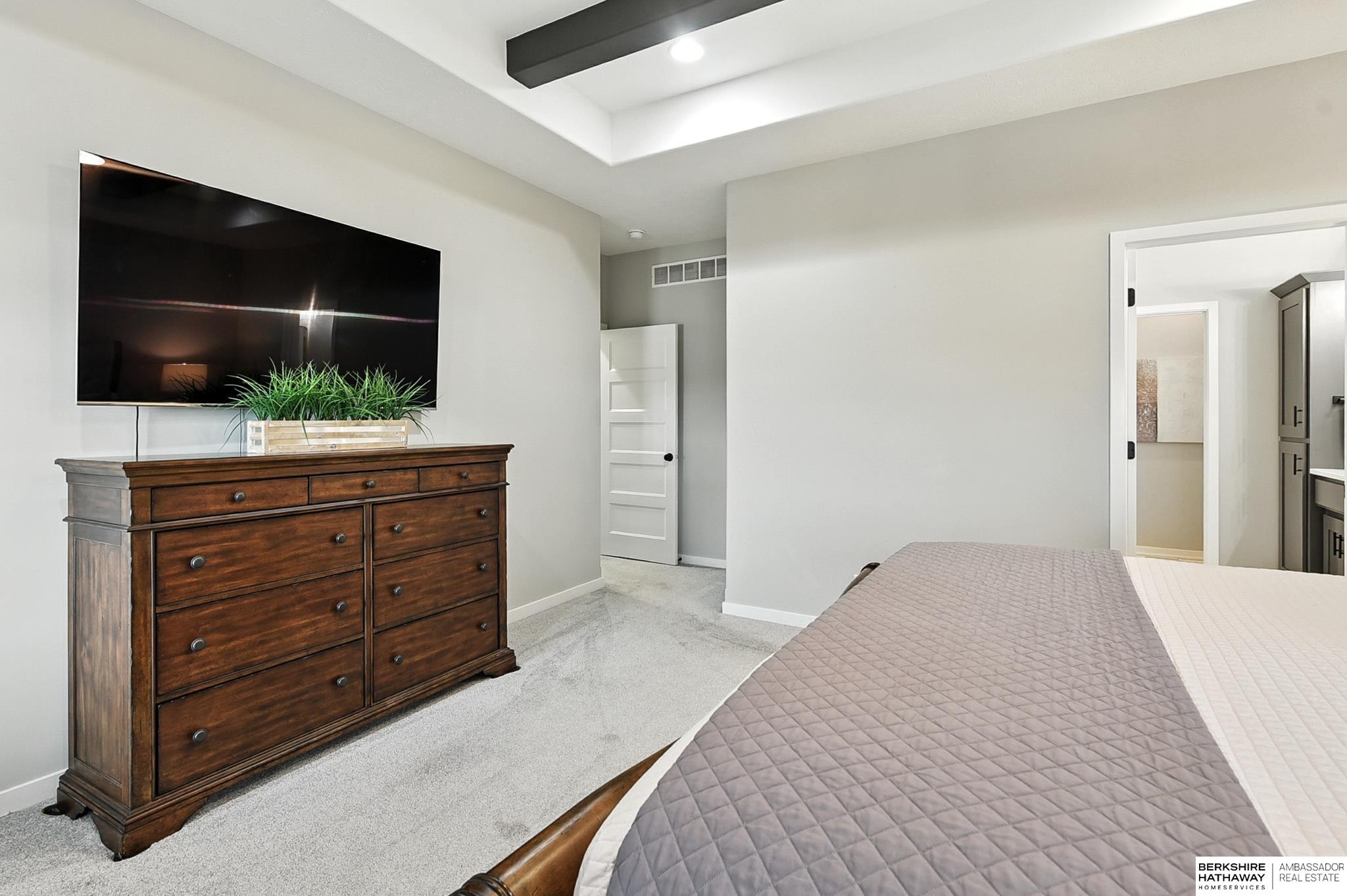 Gretna, Nebraska 68028, United States, 5 Bedrooms Bedrooms, ,3 BathroomsBathrooms,Residential,Active,219370