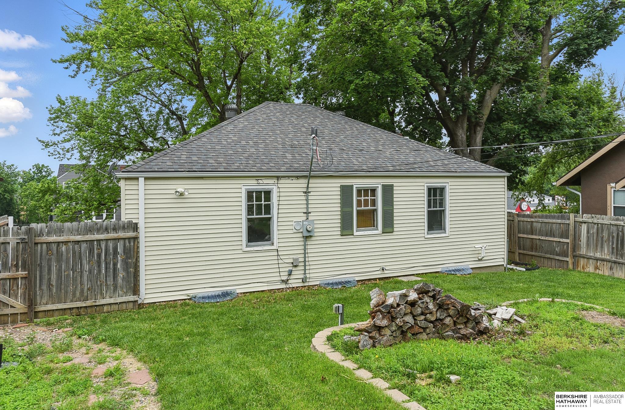 Omaha, Nebraska 68106, United States, 2 Bedrooms Bedrooms, ,2 BathroomsBathrooms,Residential,Active,145255