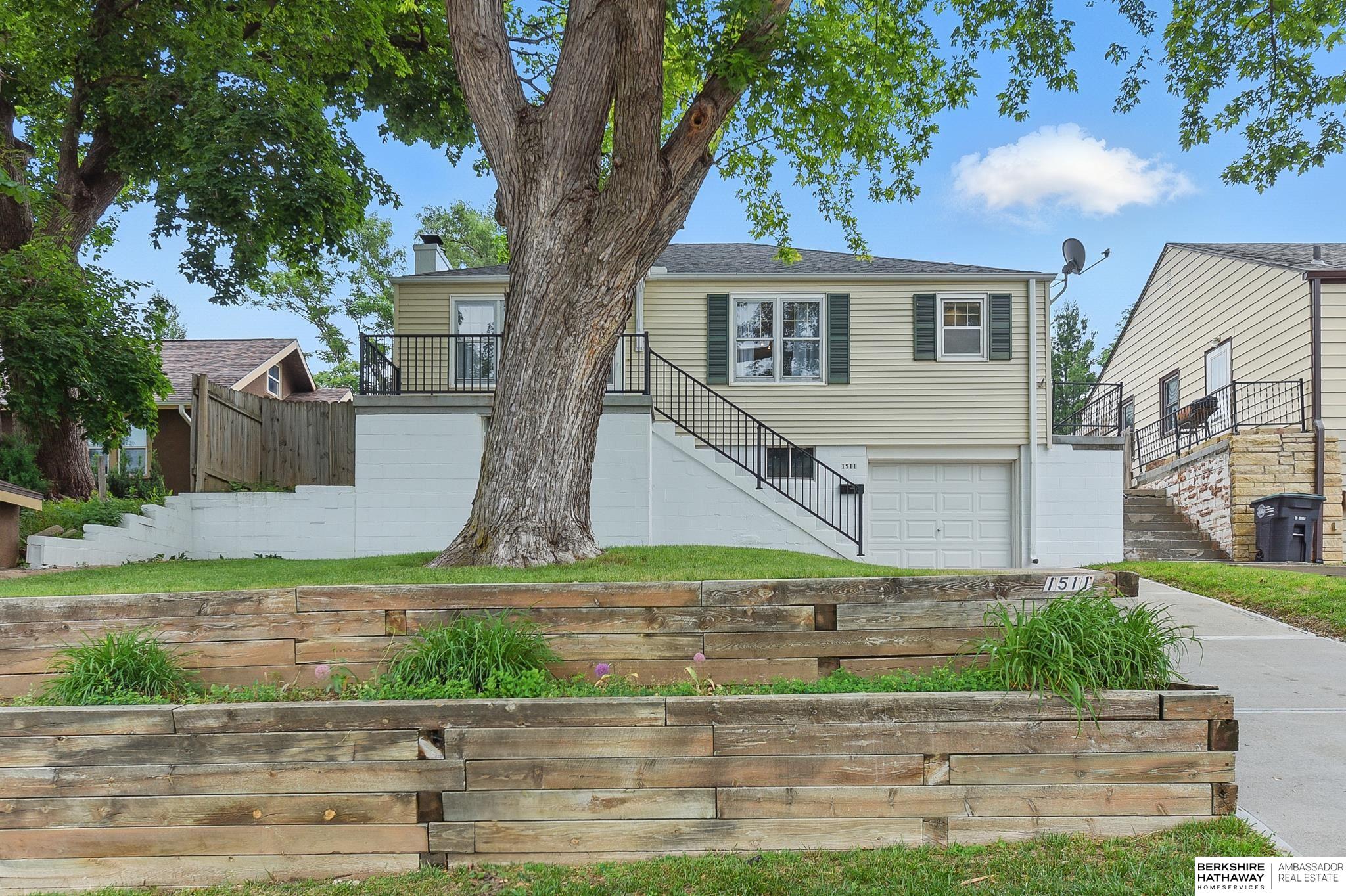 Omaha, Nebraska 68106, United States, 2 Bedrooms Bedrooms, ,2 BathroomsBathrooms,Residential,Active,145255