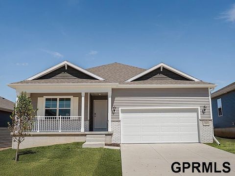 Photo of 13015 S 66th Avenue, Papillion, NE 68133 (MLS # 22534811)