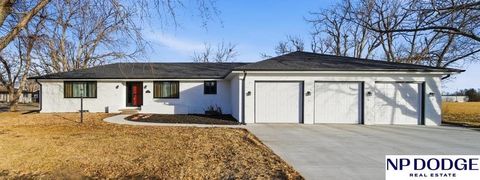 Photo of 4210 Prairie Road, Fremont, NE 68025 (MLS # 22601434)