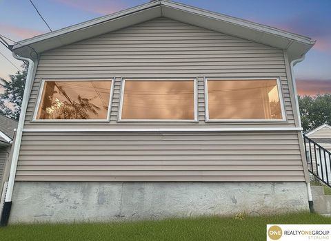 Photo of 2715 Pacific Street, Omaha, NE 68105 (MLS # 22529058)