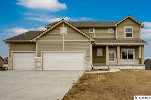 Photo of 12202 S 111th Street, Papillion, NE 68046 (MLS # 22603387)