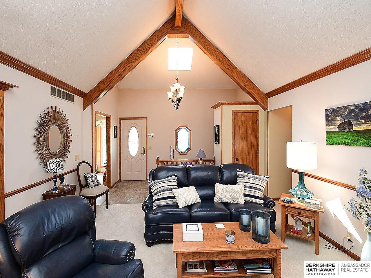 Omaha, Nebraska 68118, United States, 3 Bedrooms Bedrooms, ,3 BathroomsBathrooms,Residential,Active,123261