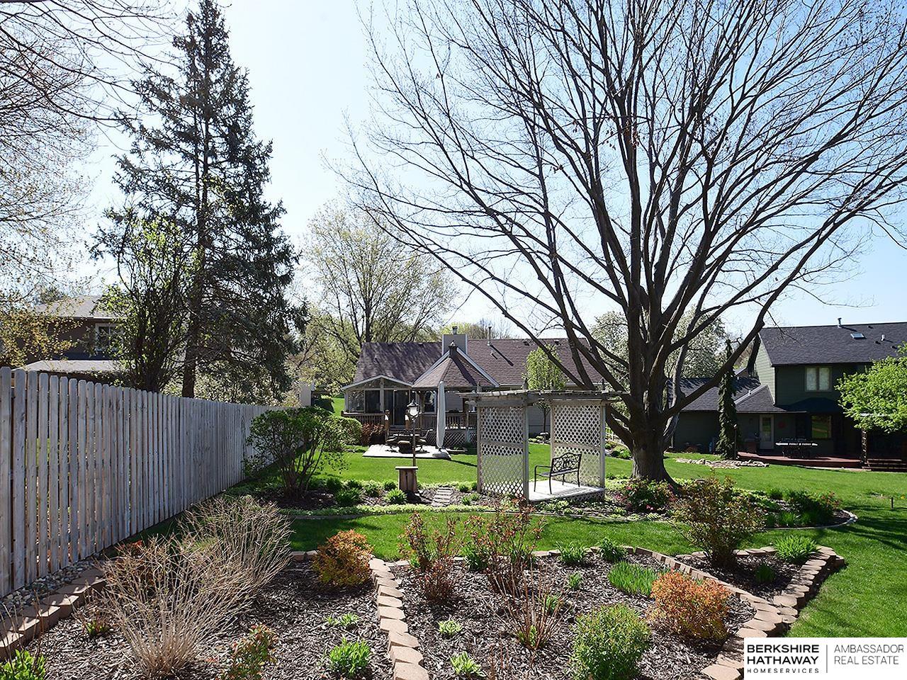 Omaha, Nebraska 68118, United States, 3 Bedrooms Bedrooms, ,3 BathroomsBathrooms,Residential,Active,123261